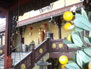 Pagode Linh Thuu in Berlin-Spandau, Treppe zur Haupthalle