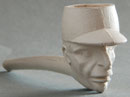 Catalogusnr 541, Klepjesshag. Dit type figurale versiering kennen we ook uit vooral Engeland waar de afbeelding dan doorgaans met een Jockey in verband wordt gebracht. Ook in geel gelakte versie bekend
