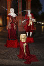 "Double-Dolls" vor dem Mainzer Marktbrunnen