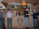 Ein Plausch an der Theke