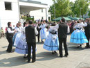 Die Banater Schwaben führten mehrere Tänze vor (Walzer und Polka)