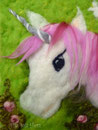 WOLLBILD EINHORN ROSA- FILZ MIT HERZ  FILZBILDER WOLLBILDER