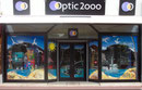 vitrine peinte Optic 2000 Royan