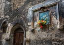 Sulmona, edicola in via Quatrario