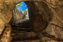 San Bartolomeo in Legio, l'ingresso alla cengia. Roccamorice