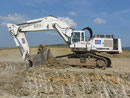 Liebherr R984C Litronic von Rädlinger. Aufgenommen im Mai 2008 an der A4 bei Eisenach