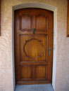 porte d'entrée en noyer