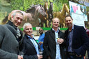 Beim Neulandempfang IGW 2013: Neuland-Fleischer Bünger, Landjuwel-Fleischer Rakette, Inhaber Genz OHG, Willi Hofner, Fleischlieferant, Markus Genz, Inhaber Genz OHG. Foto: Helga Karl