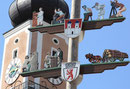 Markplatz Cham (Oberpfalz). Berliner Wappen - "Berufe". Foto: Helga Karl