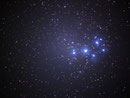 M45 – Plejaden am 22.11.2008, Canon EOS 450D huckepack auf Meade ETX-90 PE, 250 mm, f/5.6, 2 x 5 min, ISO 800