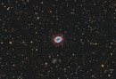 Messier 57 (Ringnebel) im Sternbild Leier, 28x600sec (Atik 383L+), 40x300sec (ASI071MCpro), 18x600sec (ASI071MCpro mit ZWO Duo-Band, Celestron C9.25 (f/10), Guiding mit Lacerta MGEN 1/3 