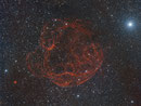 Der "Spaghetti-Nebel" (Sh2-240) an der Grenze der Sternbilder Stier und Kassiopeia, Canon Ra an Williams Optics SpaceCat auf 10micron GM 3000HPS, ZWO Duo-Bandfilter, 162x300sec