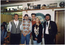 Jahr 2001: Schützenkönigin: Kagerer Melanie, nicht auf dem Bild: Wurstkönigin: Huber Tina, Brezenkönig: Huber Stefan