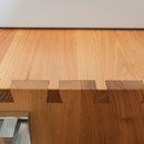 Handwerkskunst: Traditionell gezinkte Eckverbindung. Ein besonderes Detail...