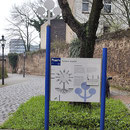 Informationsstand des Baum-Pfades am Stapeltor,  Aufnahme-Datum: 16.04.2006