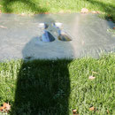Schatten vor der Skulptur vor dem niederknien, Aufnahme-Datum: 14.09.2019