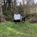 Tourguide Denis Hartman beim versuch seinen Sprinter auszuparken  . . . Leider vergebens . . . .