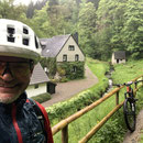Regentropfen die an meiner Brille Klopfen 
