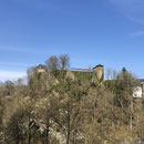Noch einen Blick auf die Burg Monschau - Am Vennbad hoch zum Ravel  . . .