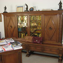 unbehandelter Bücherschrank