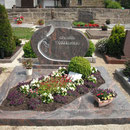 Doppelgrab Hymalaya Friedhof Lichtenau b. Ansbach