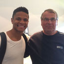 und hier noch einmal mit Douglas Santos