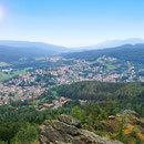 Der Blick vom Silberberg auf Bodenmais...in fünf Minuten sind Sie von der Wohnung am Fuß des Berges...