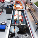 Dach mit Dachbox, Schiebeleiter 8m und 2 Steckleiterteile, Lichtmast dreh und schwenkbar 6x45W, Wasserwerfer