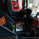 Fahrerkabine mit Gasmessgerät, Einsatzunterlagen, Seilwindensteuerung, 