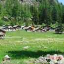 Le petit village typique de Van d'en Haut