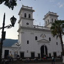 Basilica Menor en Giron, casco viejo