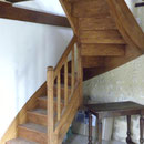 Escalier frêne, deux quarts tournants