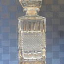 Hermosa botella de cristal hecha en Bohemia antes de que Checoslovaquia se parta en dos
