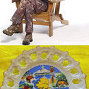 La viejita Palin y el súper viejito plato-souvenir de Alaska 