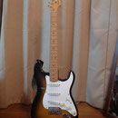 エレクトリックギター  Fender　ストラトキャスター