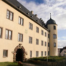 Die Westfassade