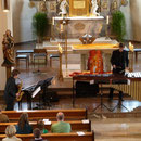 Die beiden Musiker in Aktion: Marco Wolf am Saxophon und Daniel Ort am Marimbaphon