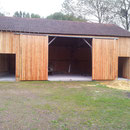 Hangar rénové avec dalle en béton armé épaisseur importante (image)