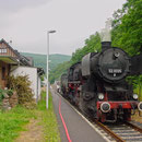 52 8095 mit dem Interieur-Express am 25.06.2005 im Bahnhof Heimbach (Eifel) I