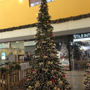 Weihnachtliche Stimmung im Einkaufszentrum in Györ