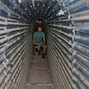 Im Tunnel auf dem Weg zum Bunker
