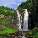 Skjervsfoss in der Morgensonne