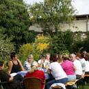 Frühstück bei traumhaften Wetter in Ilonas Garten .... bis 18.18 Uhr :-)
