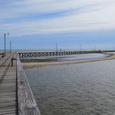 Ein langer Pier in die Aransas Bay