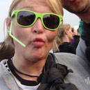 Attung, Attung...!!! Andrea mit ihrem neuen Headset.