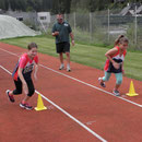 Alya und Vanessa beim Start zum Shuttlelauf!