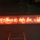 Neon Schrift Artwork Berlin