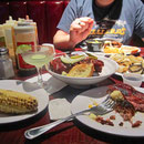 Ribs, Burger, gegrillte Zwiebeln, Maiskolben.... LECKER :D