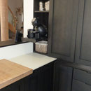 Fabrication cuisine sur mesure hêtre massif. Plan de travail céramique