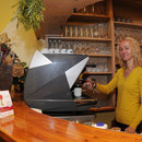 Chefin beim Morgencafe